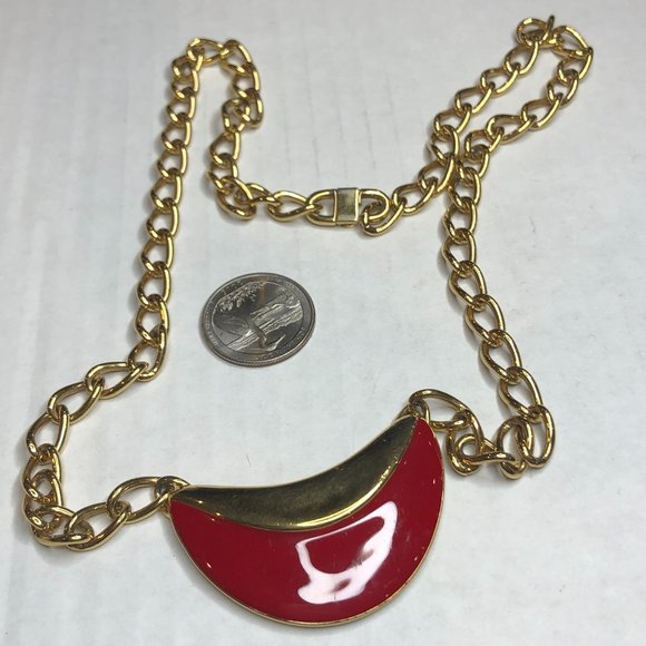 Monet Jewelry - Vintage Retro Monet Goldtone Pink Necklace